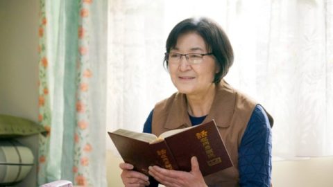 Deus é minha rocha - Deus guiou-me para liberar se do tormento da doença