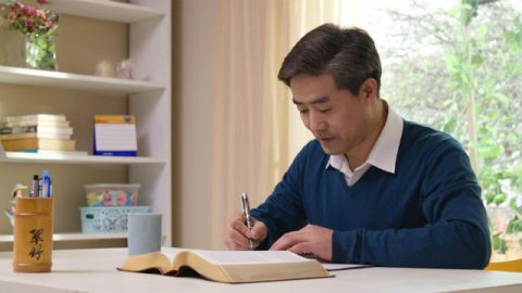 Como podemos evitar a perda da salvação de Deus nos últimos dias devido ao medo de sermos enganados? Um pregador compartilha conosco sua experiência na preparação para receber a volta do Senhor.