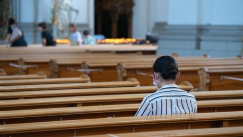 o amor de muitos esfriará
